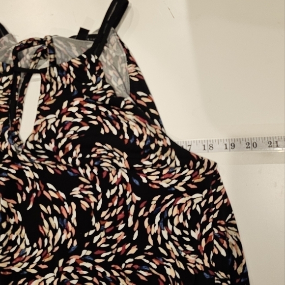 WHBM FLORAL HALTER TOP, SZ MEDIUM - Picture 12 of 12